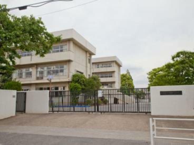 小学校 越谷市立大間野小学校