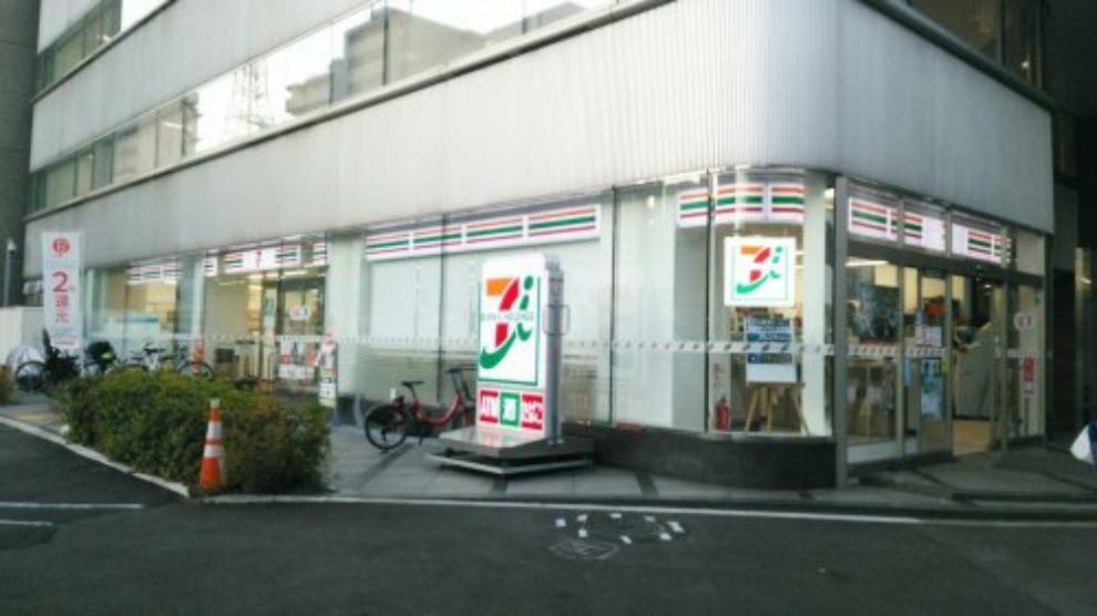 コンビニ セブンイレブン 品川西五反田3丁目店まで徒歩約1分（83m）