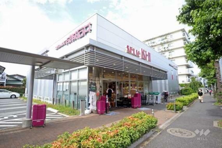 スーパー 成城石井（柿の木坂店）の外観