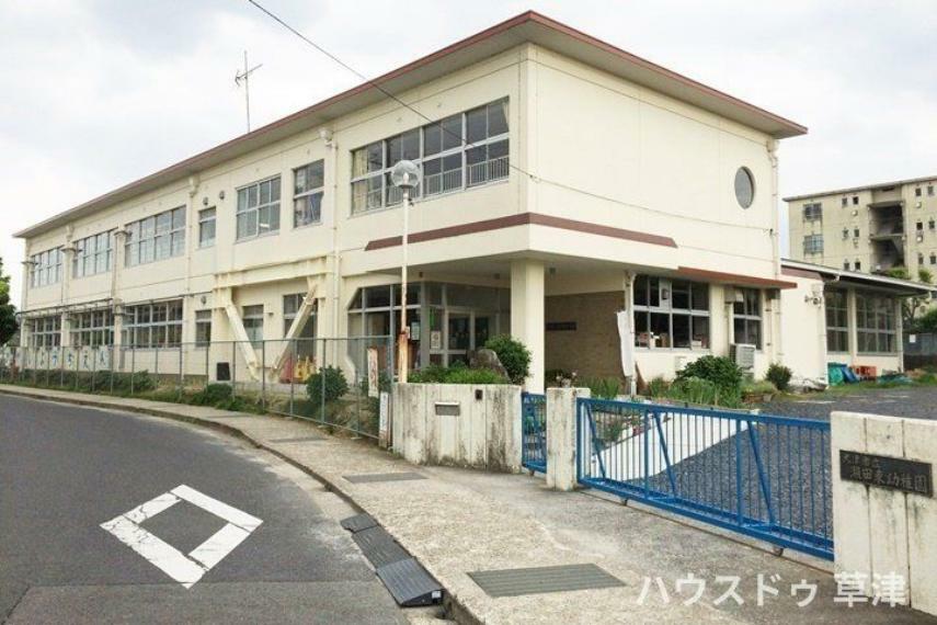 【瀬田東幼稚園】JR瀬田駅から徒歩約9分、瀬田東小学校の近くに位置する1979年に開設された幼稚園です。「元気いっぱい　好奇心いっぱい　きらきら輝く子ども」を教育目標としてます。