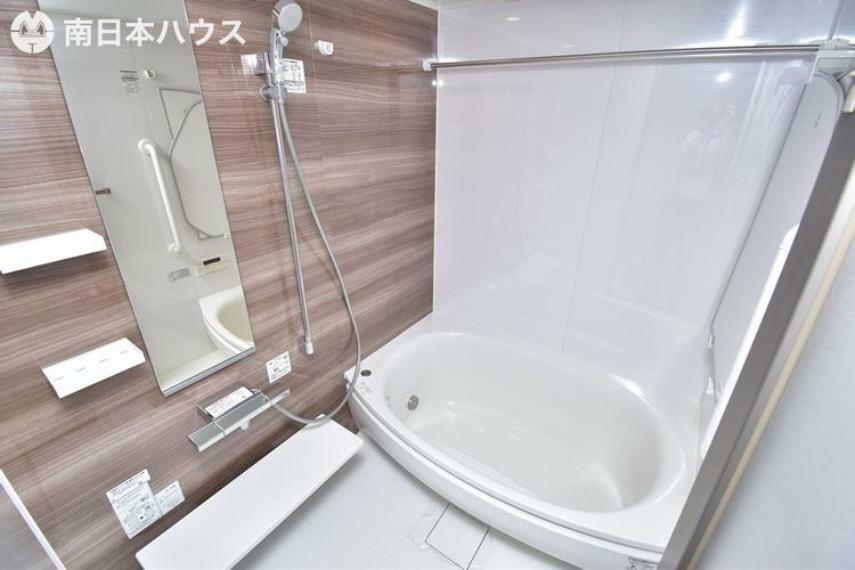 浴室 【浴室】ハウスクリーニング済みで綺麗な状態です 浴室暖房乾燥機付き！