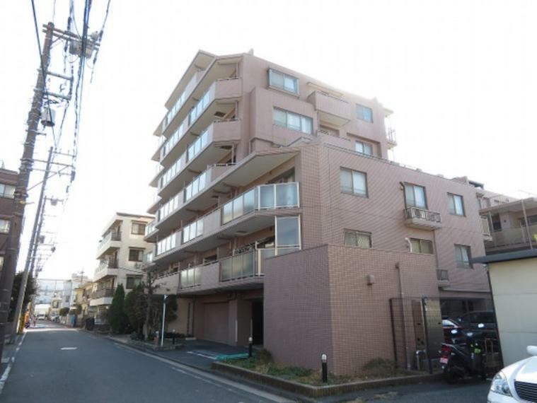 外観写真 地上7階建てマンション「クリオ横浜大口伍番館」の1階部分のお部屋です。