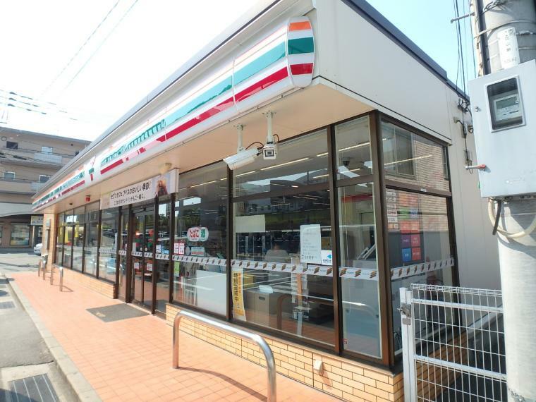 コンビニ セブン-イレブン 福岡中尾3丁目店
