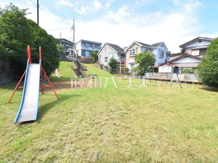 公園 山田公園 公園は、お子様の遊び場としてはもちろん、お散歩やジョギングのコースとしても重宝します。　