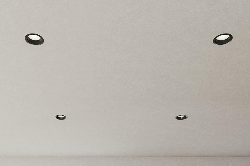 【開放感を生むダウンライト】<BR/><BR/>天井に埋め込み設置するダウンライトは、天井面がフラットになり、開放感のある空間が演出できます。