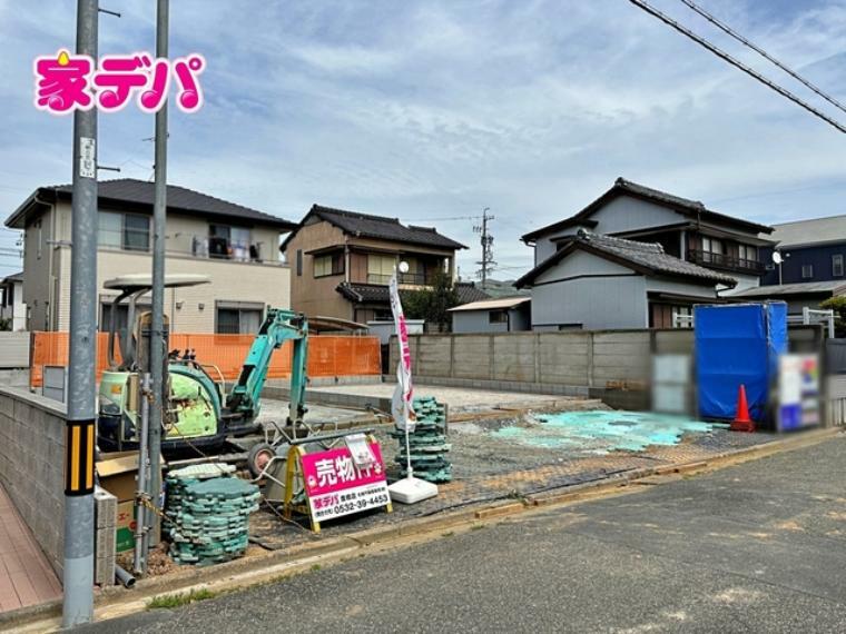 現況写真 【新築分譲全2棟】 住宅ローンにご不安のあるお客様も、まずはお気軽にご相談下さい。お客様に最適な資金計画と金融機関をご案内いたします。