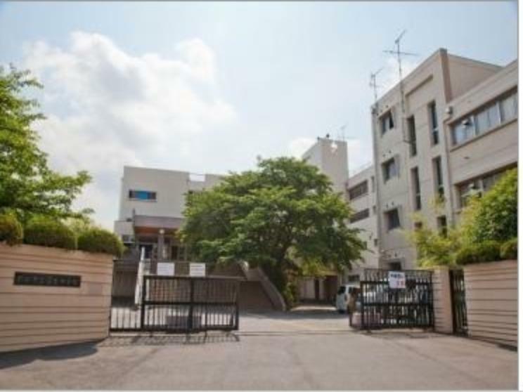 中学校 越谷市立富士中学校