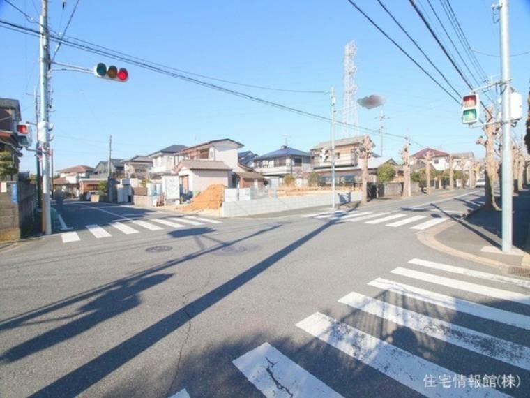 現況写真 前面道路含む現地