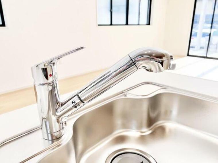 浄水器一体型水栓はお料理などに浄水がすぐに使えて便利ですね。