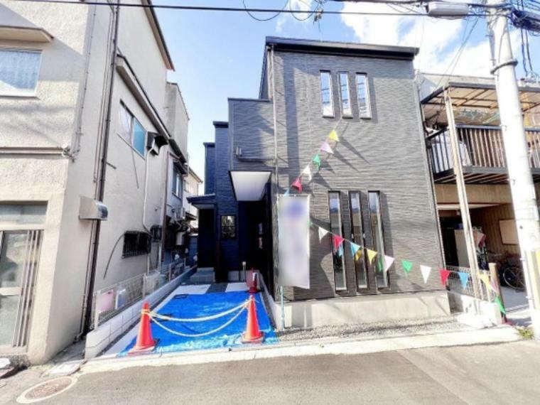 構造・工法・仕様 耐久性木造住宅の2階建てです。