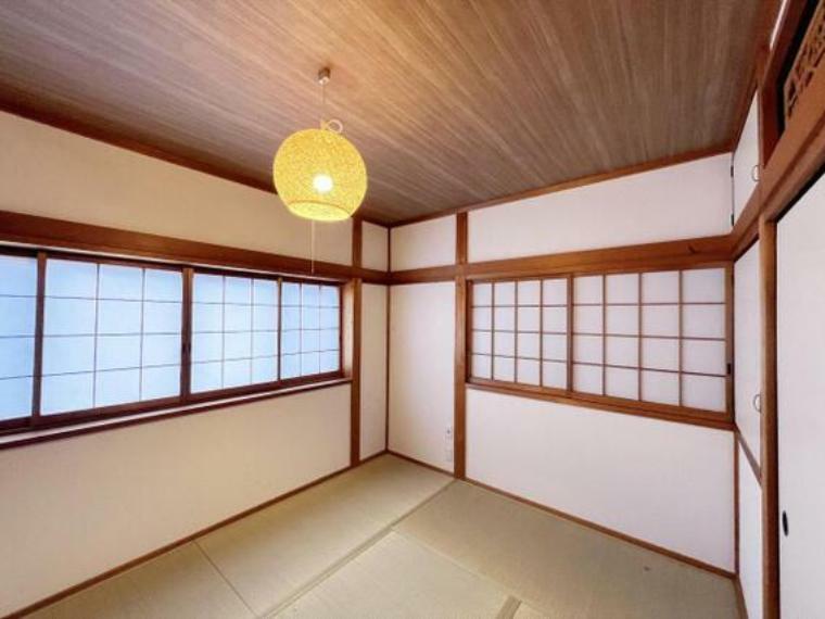 和室 約6帖の和室です。2面採光で明るく、風通しも良い空間になっています。
