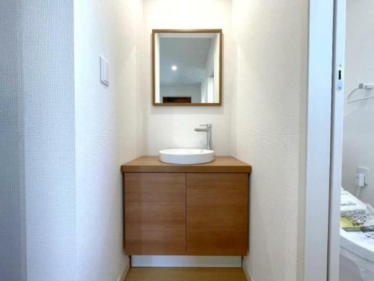 専用部・室内写真 トイレ横には手洗い場を設けております。