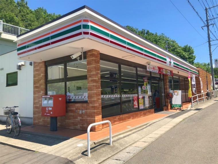 コンビニ セブンイレブン福島清水町店　徒歩10分（約800m）