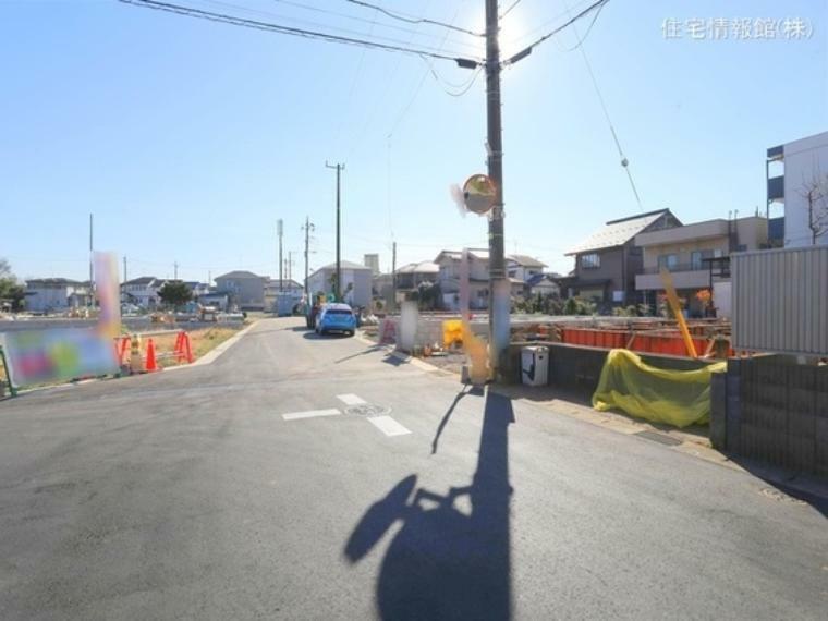 現況写真 前面道路含む現地