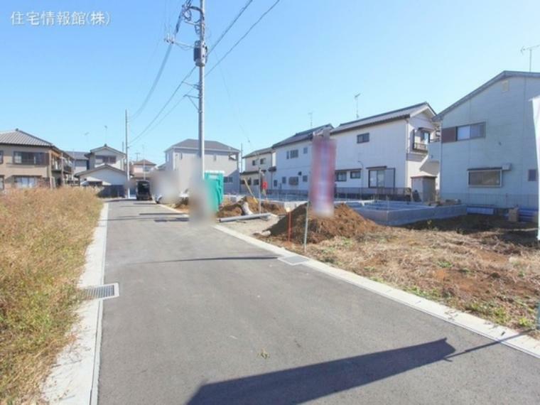 現況写真 前面道路含む現地