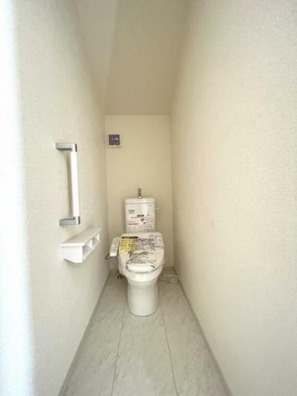 トイレ 各階にトイレがあるので、朝の忙しい時間帯もご家族がスムーズに準備できますね。