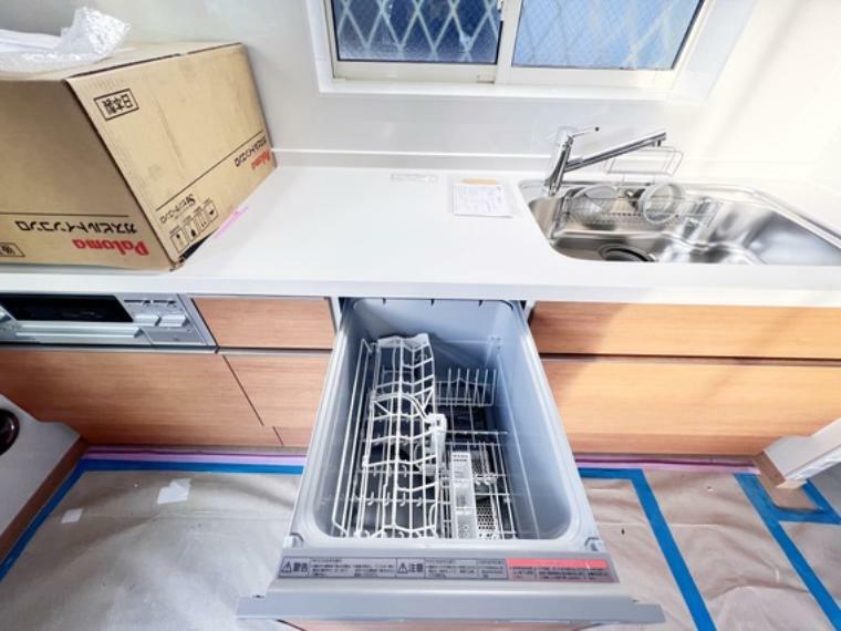 キッチン 家事の負担を減らしてくれる食洗機。