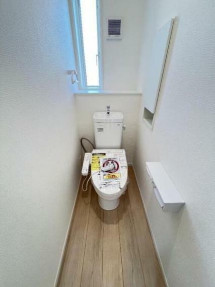 トイレ トイレは各階にございますので、朝の忙しい時間などに便利ですね。