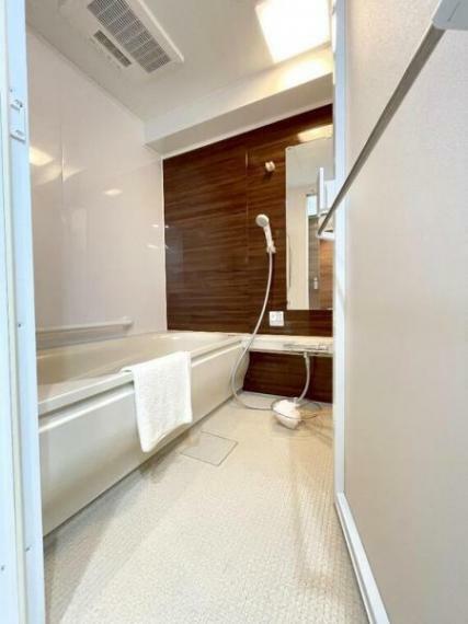 浴室 浴室は暖房乾燥機能をお使い頂けます。