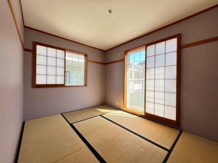 和室 約6帖の和室です。畳のお部屋は寛げる空間ですね。