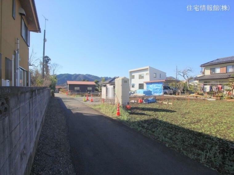 現況写真 前面道路含む現地