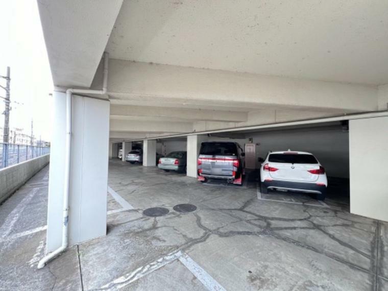 敷地内駐車場 駐車場です。最新の空き状況等はお問い合わせください。