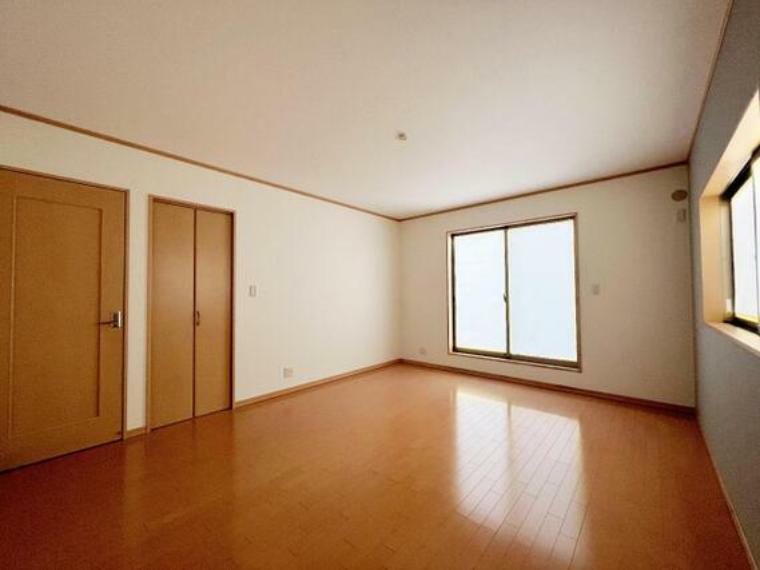 洋室 ゆったりした広さで、主寝室にいかがですか。