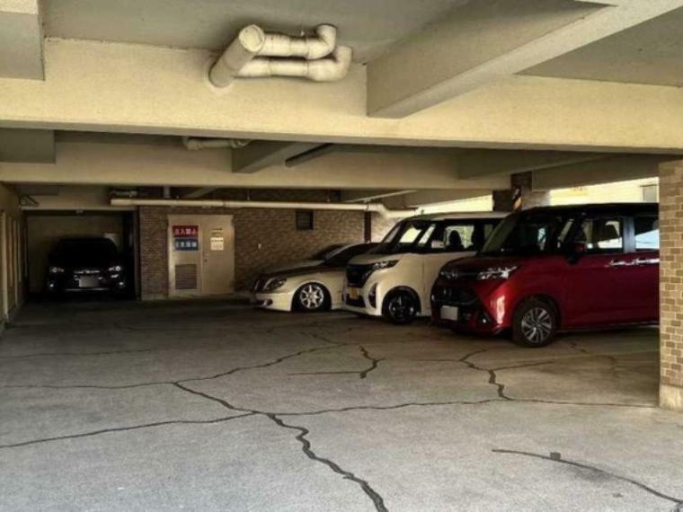 駐車場の空き状況はお問い合わせください