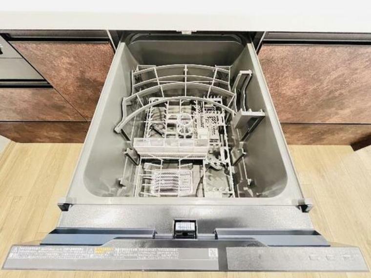 キッチン 食洗機付きのシステムキッチンで家事の時短も
