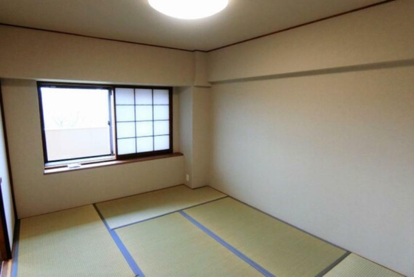 和室 やっぱり落ち着く畳のお部屋。