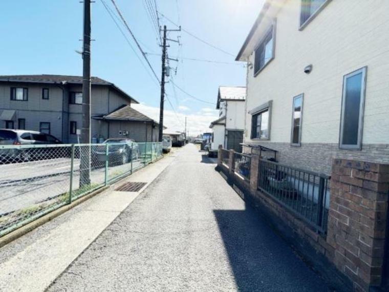 現況写真 東側の前面道路です。