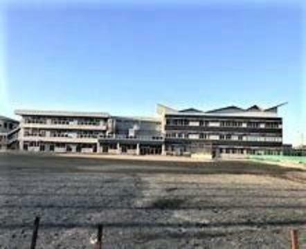 赤羽根中学校（約40m）