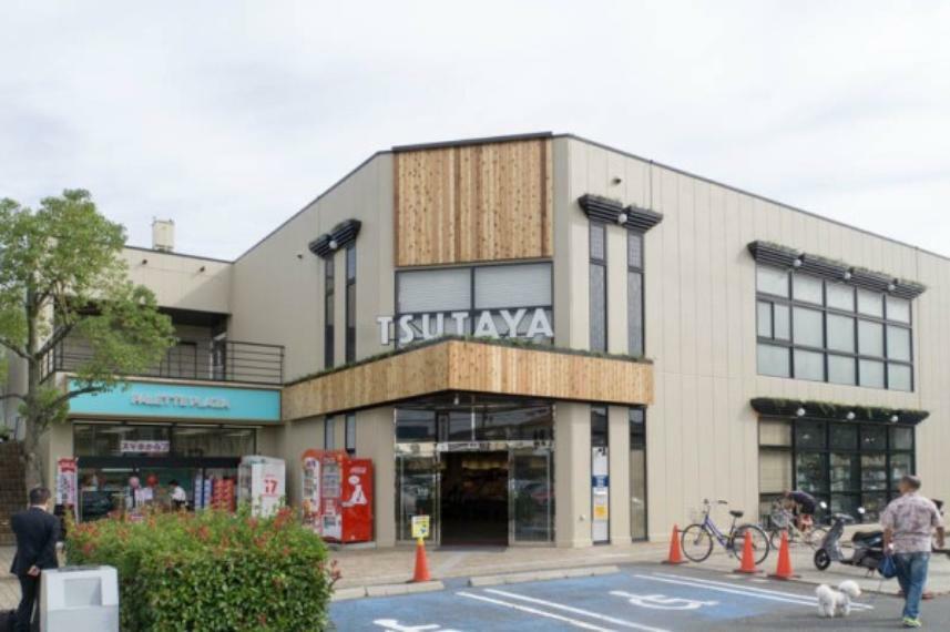 【レンタルビデオ】TSUTAYA 東香里店まで1260m
