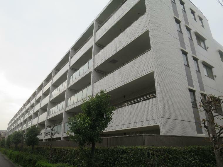 2004年完成　地上5階建ての2階部分