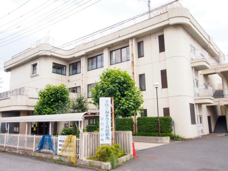 図書館 武蔵村山残堀・伊奈平地区図書館