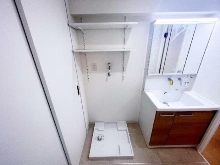 ランドリースペース 洗濯機はこちらに設置可能です。