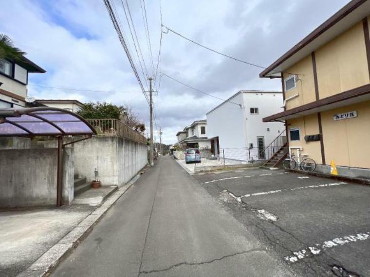 現況写真 前面道路です。