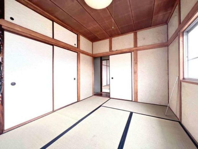 和室 約6帖の和室です。畳のお部屋は寛げる空間ですね。