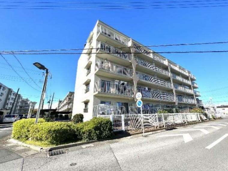 外観写真 東武野田線「豊春」駅まで徒歩約5分のお住まいです。
