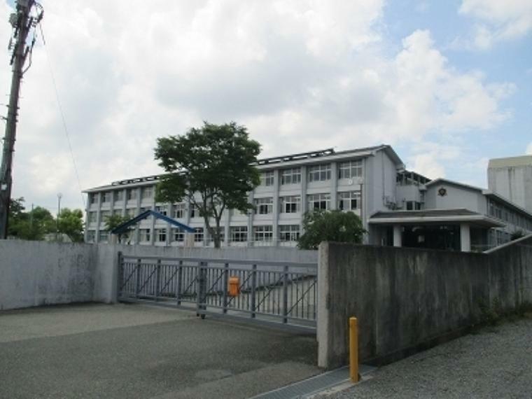 三田市立藍中学校 教育施設も近くにございます！