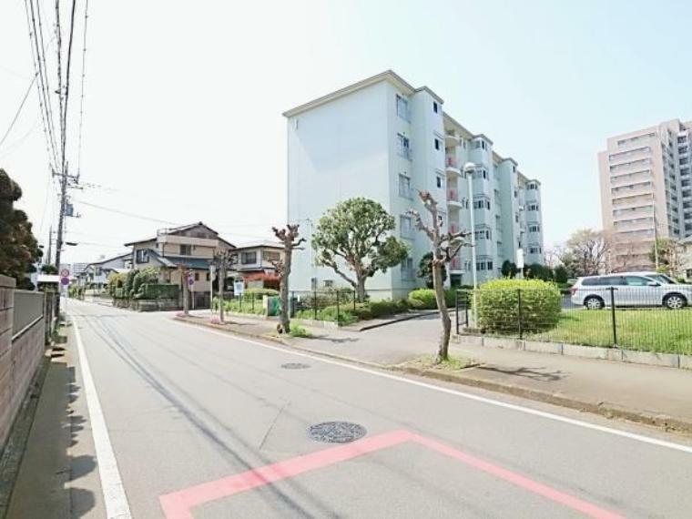 外観・現況 緑豊かな閑静な住宅街