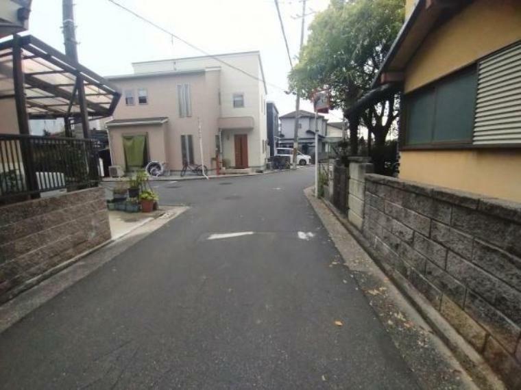 現況写真 前面道路です。