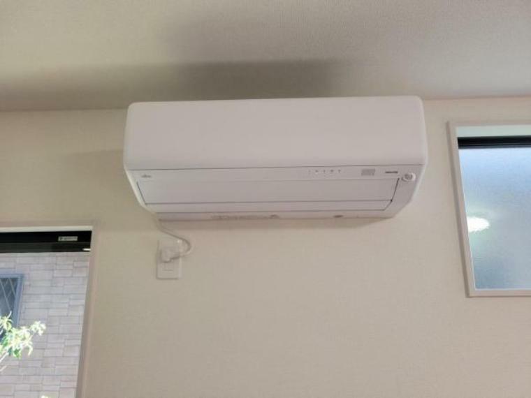 冷暖房・空調設備 リビングにエアコンつきで引っ越してすぐ快適！