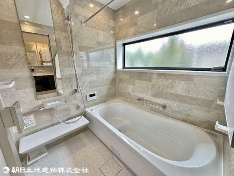 浴室 ユニットバスは1616を採用。涼風・暖房機能付きで浴室内から操作可能です。
