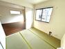 和室 【1号棟】洋室畳敷き、畳があることにより客間や落ち着いた空間になります。