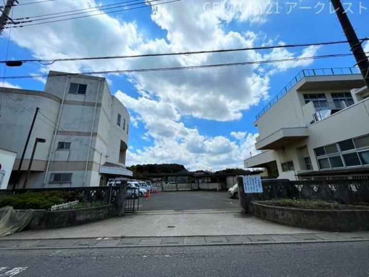 所沢市立柳瀬中学校 武蔵野線「東所沢駅」が最寄りの広々とした敷地がある中学校でございます。周辺からの評判も良いです！
