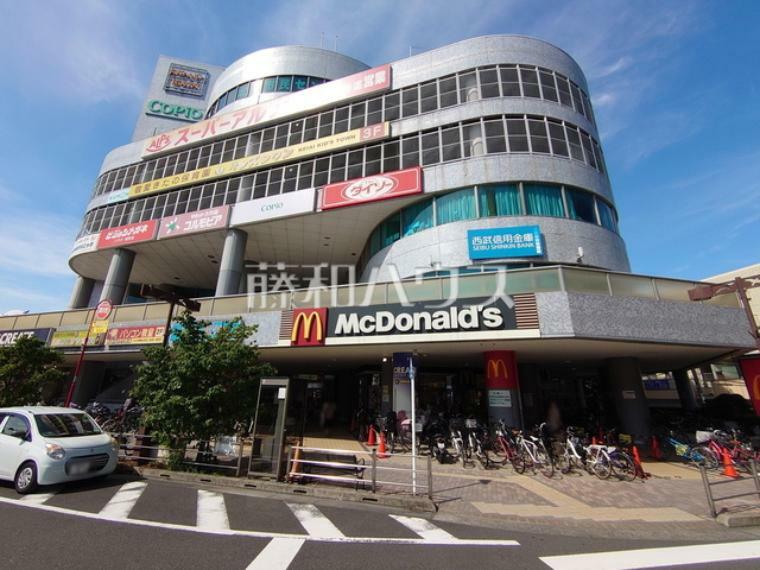 ショッピングセンター コピオ 北野 北野駅前にあり、スーパーやドラッグストア、飲食店などが揃ったショッピングセンターです。