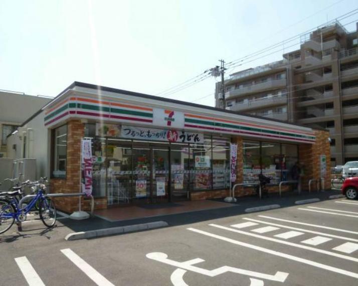 コンビニ セブンイレブン上福岡富士見通り店