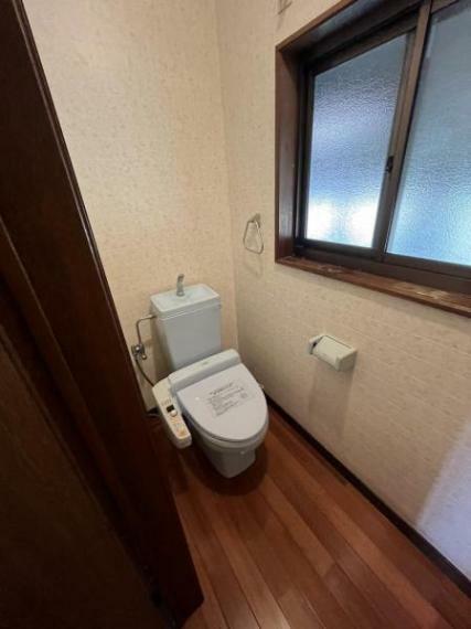 トイレ 【リフォーム中】トイレ写真です。トイレは新品に交換します。