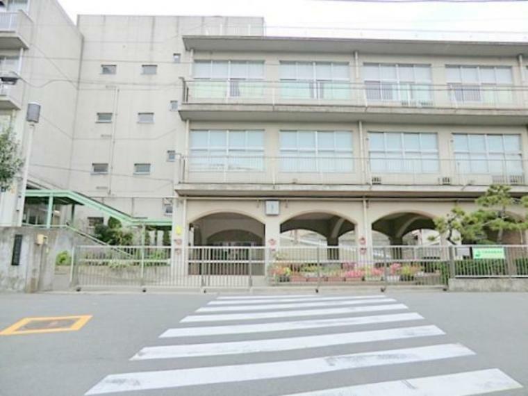 横浜市立老松中学校　（約700m）